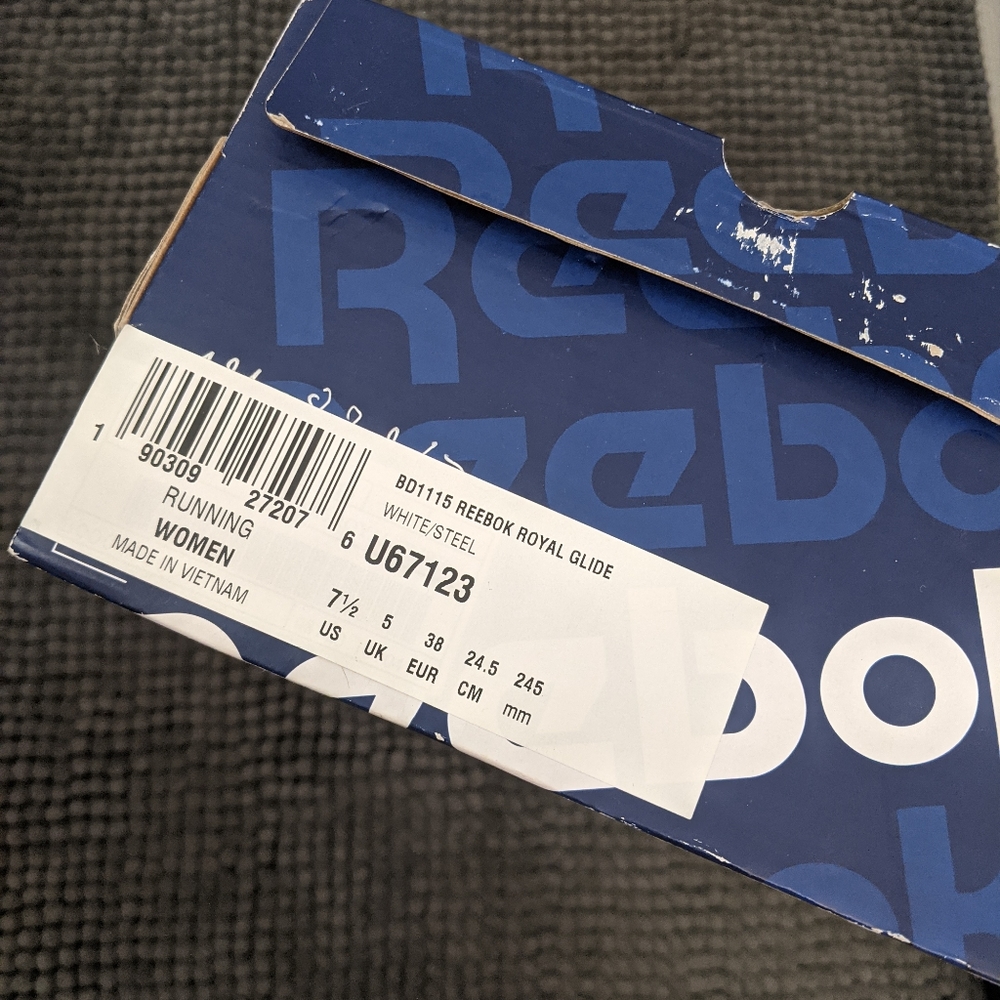 *NEW* Reebok Women's 7.5 - Picture 9 of 10